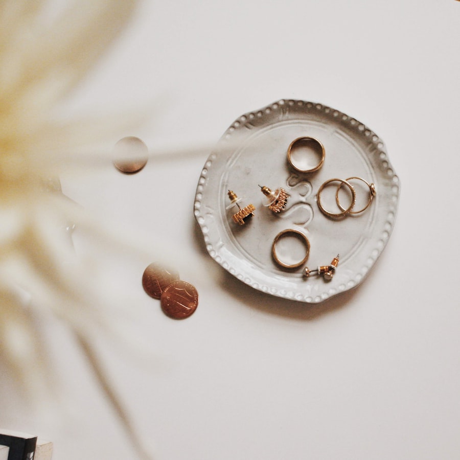 Accessories and gifts